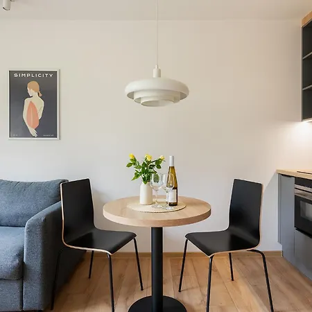 Batorego 18 White Prywatne Mieszkanie 300m Od Metra Pole Mokotowskie I Sgh Samodzielne Zameldowanie! Self Check-in System! Appartement *