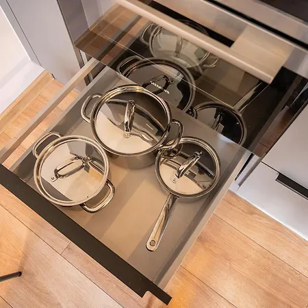 Batorego 18 White Prywatne Mieszkanie 300m Od Metra Pole Mokotowskie I Sgh Samodzielne Zameldowanie! Self Check-in System! Appartement